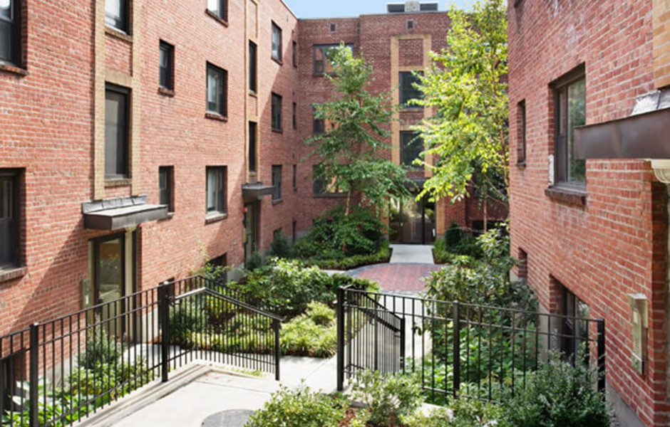 Harvard Terrace - Courtyard