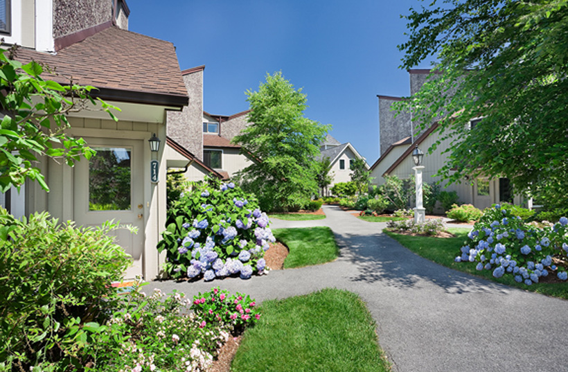 Norwest Woods Chestnut Hill Realty