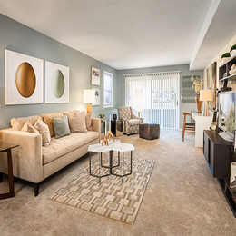 Waterfall Hills at Canton Living Room