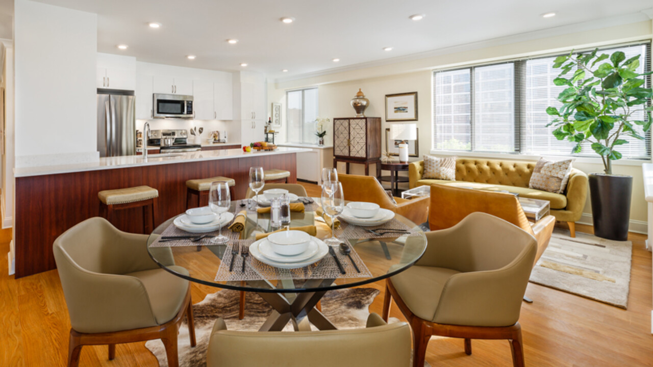 Regency Plaza Apartments Providence Rhode Island - Dining Area