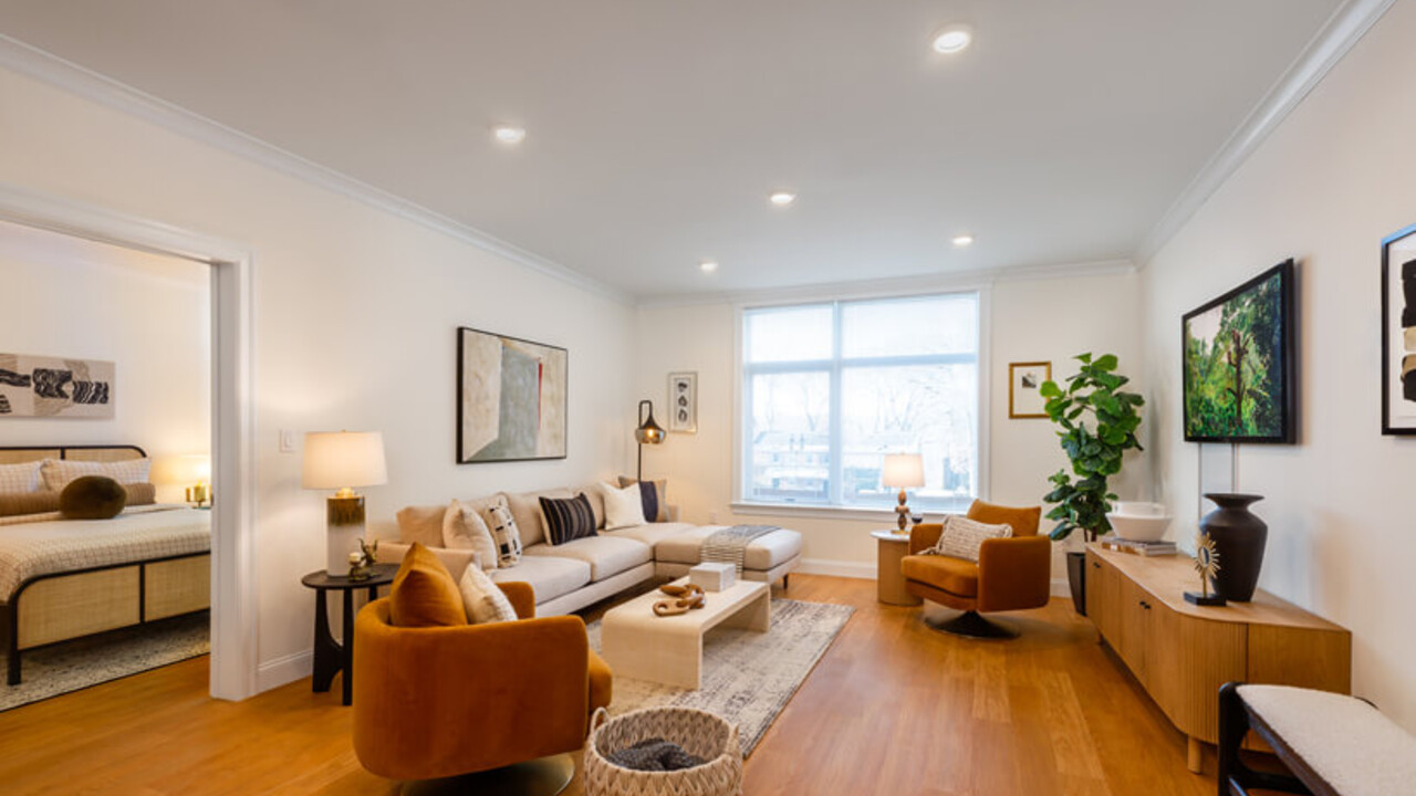 The Franklin at Hancock Village in Chestnut Hill MA - Living Room