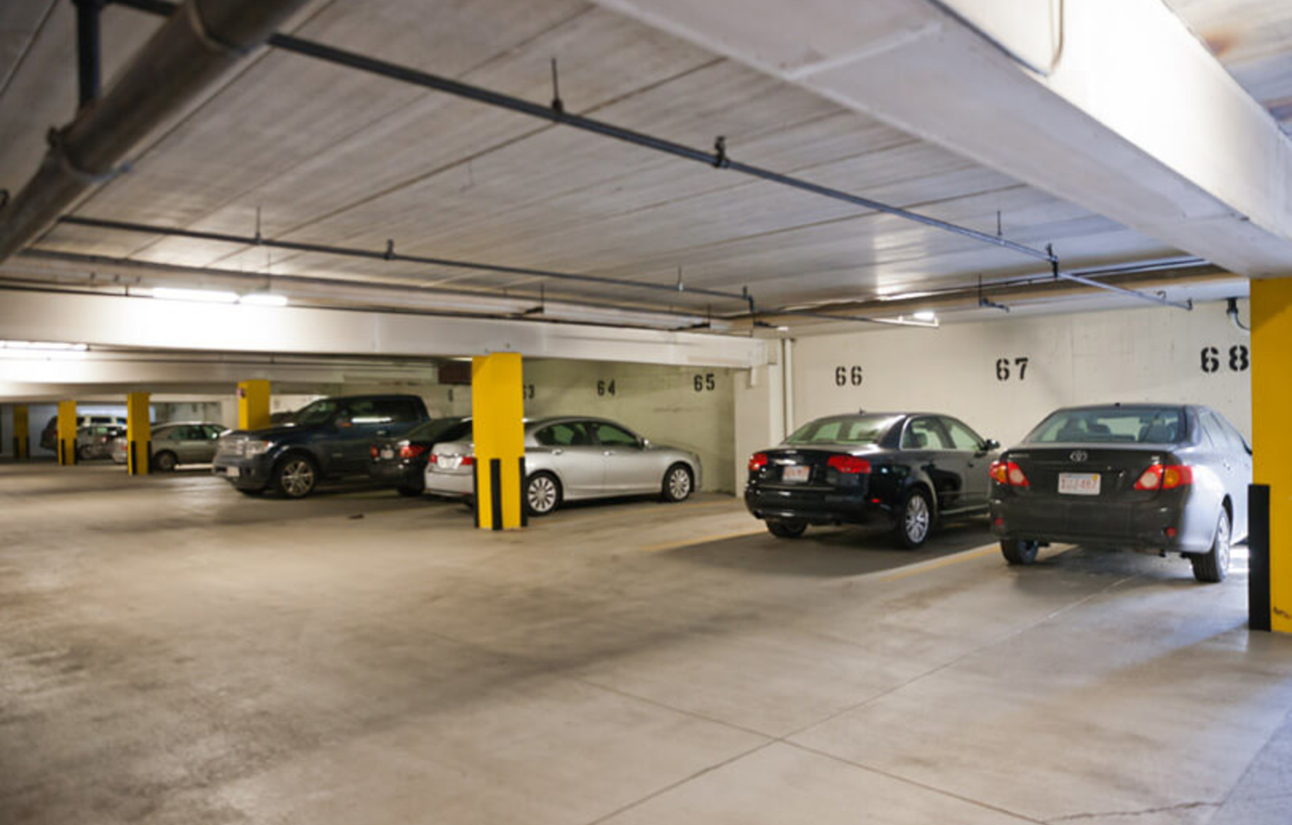 1443 Beacon Chestnut Hill Realty