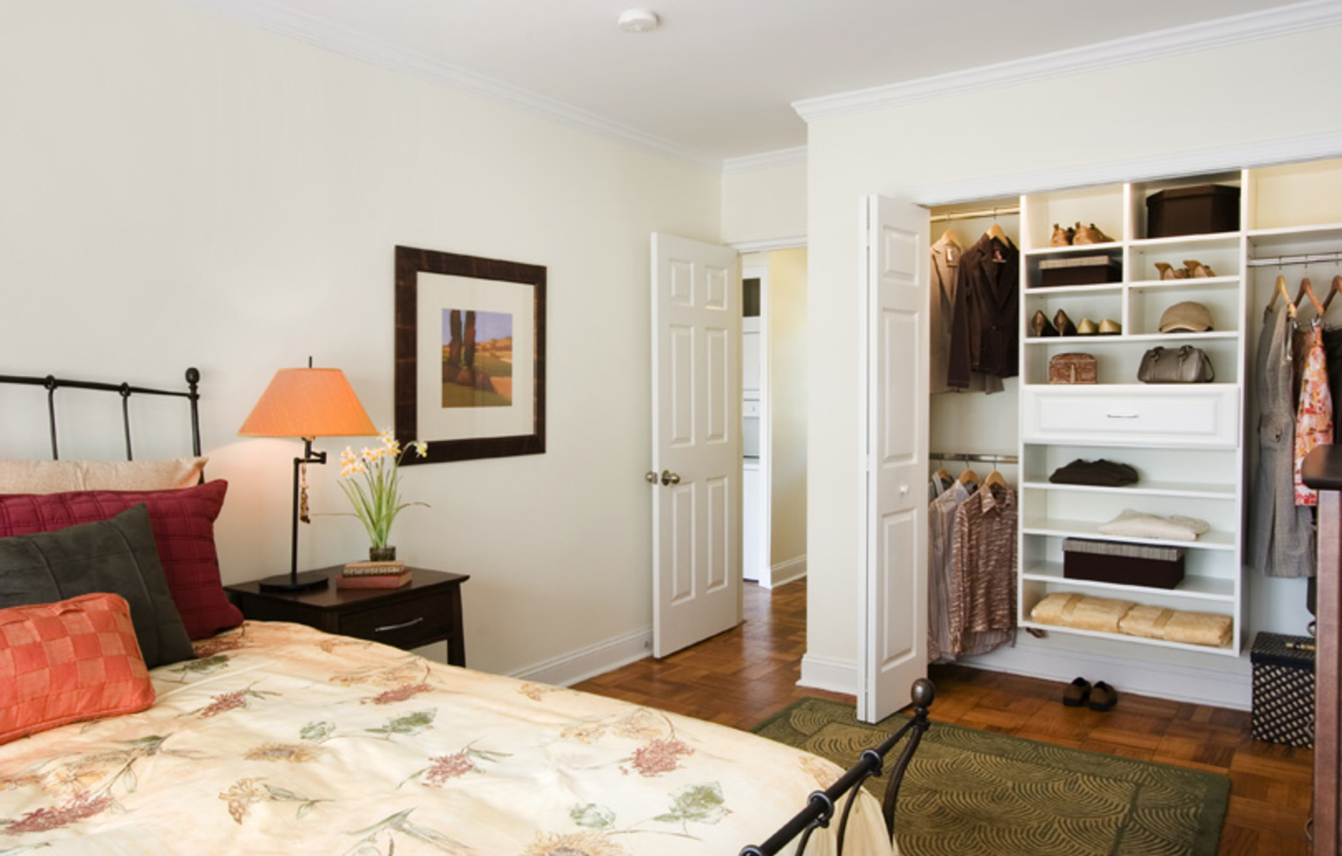 Berkeley: Bedroom with Custom Closet