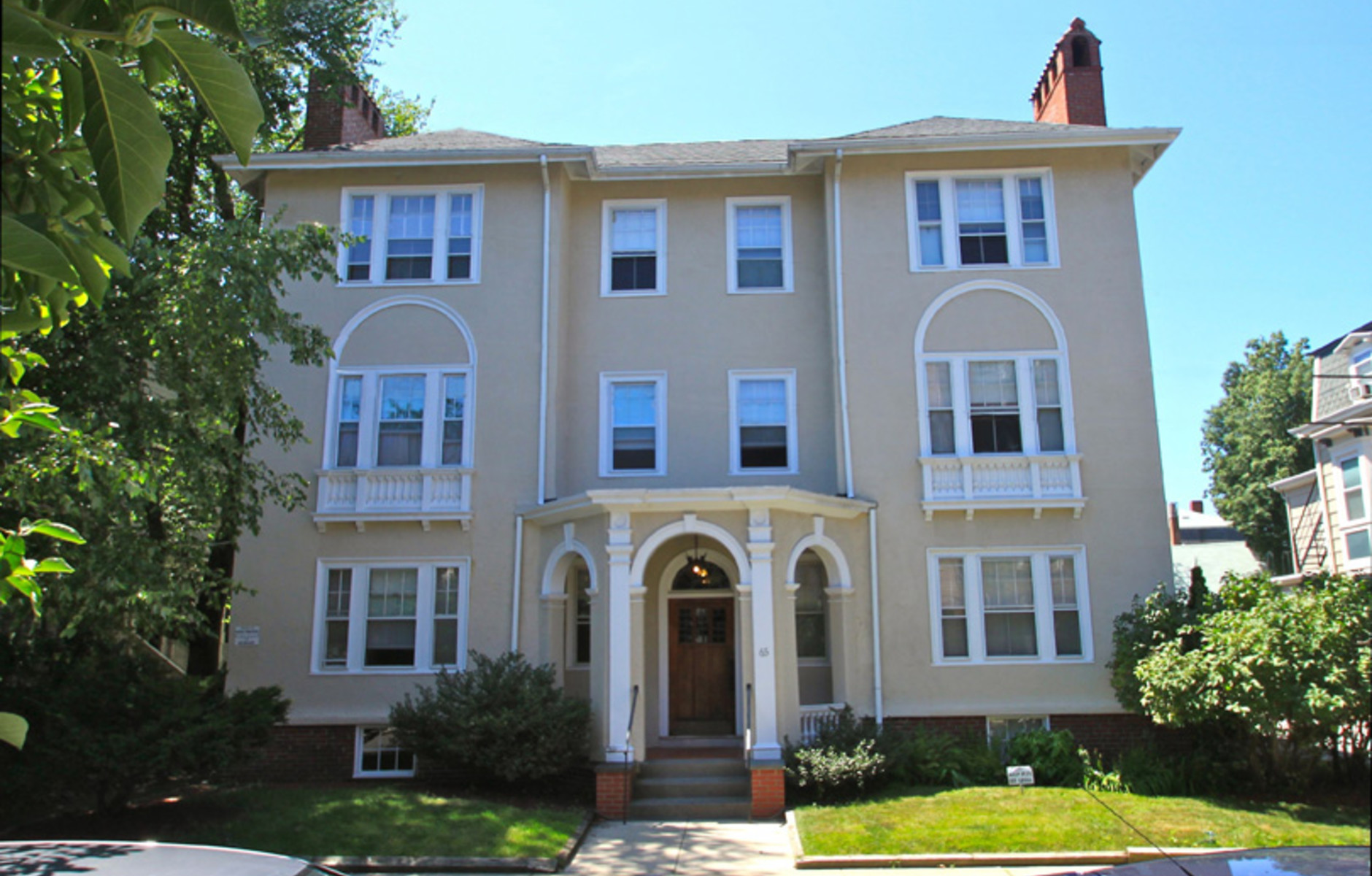 65 Langdon Exterior