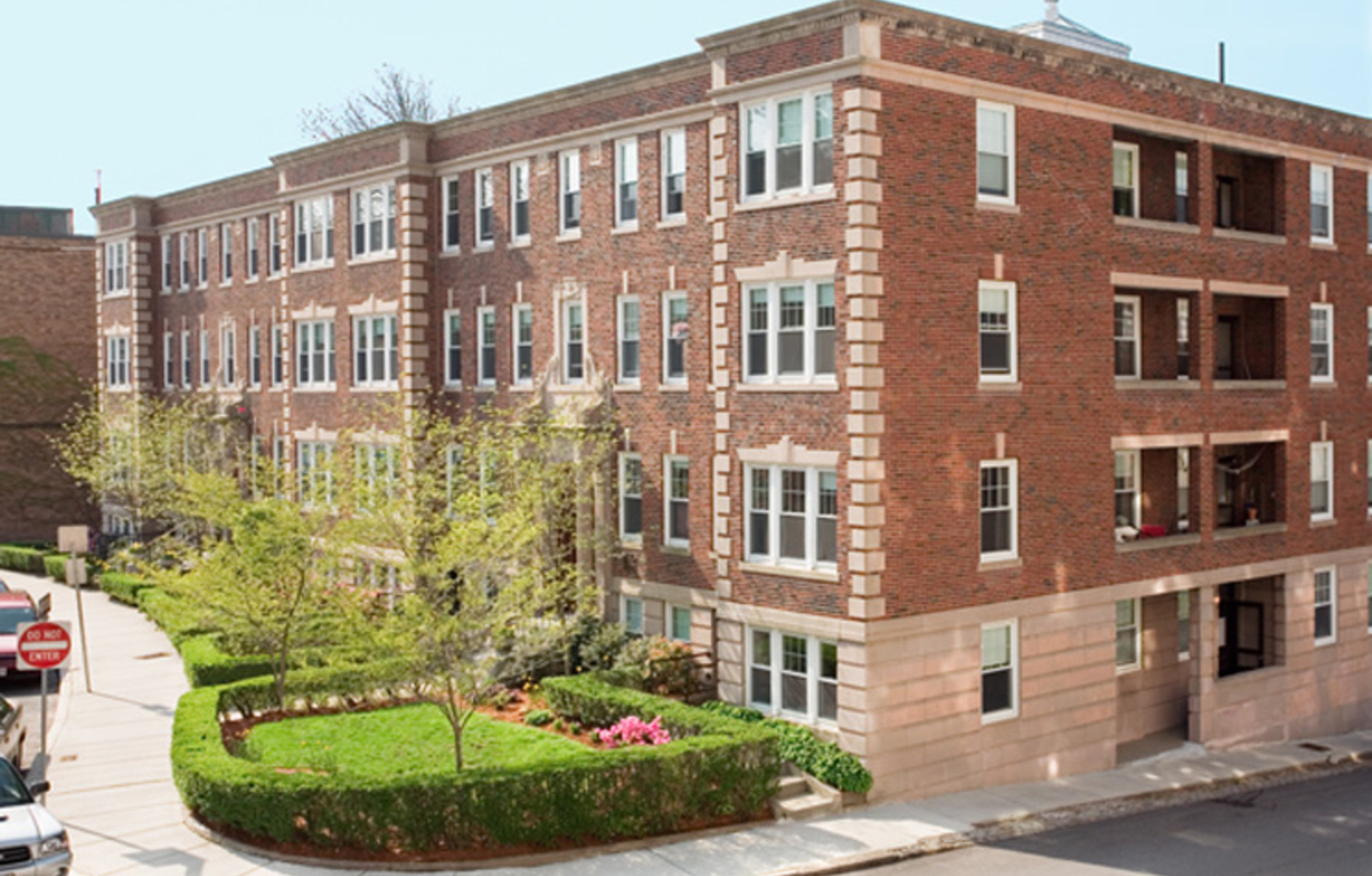 selkirk place chestnut hill realty
