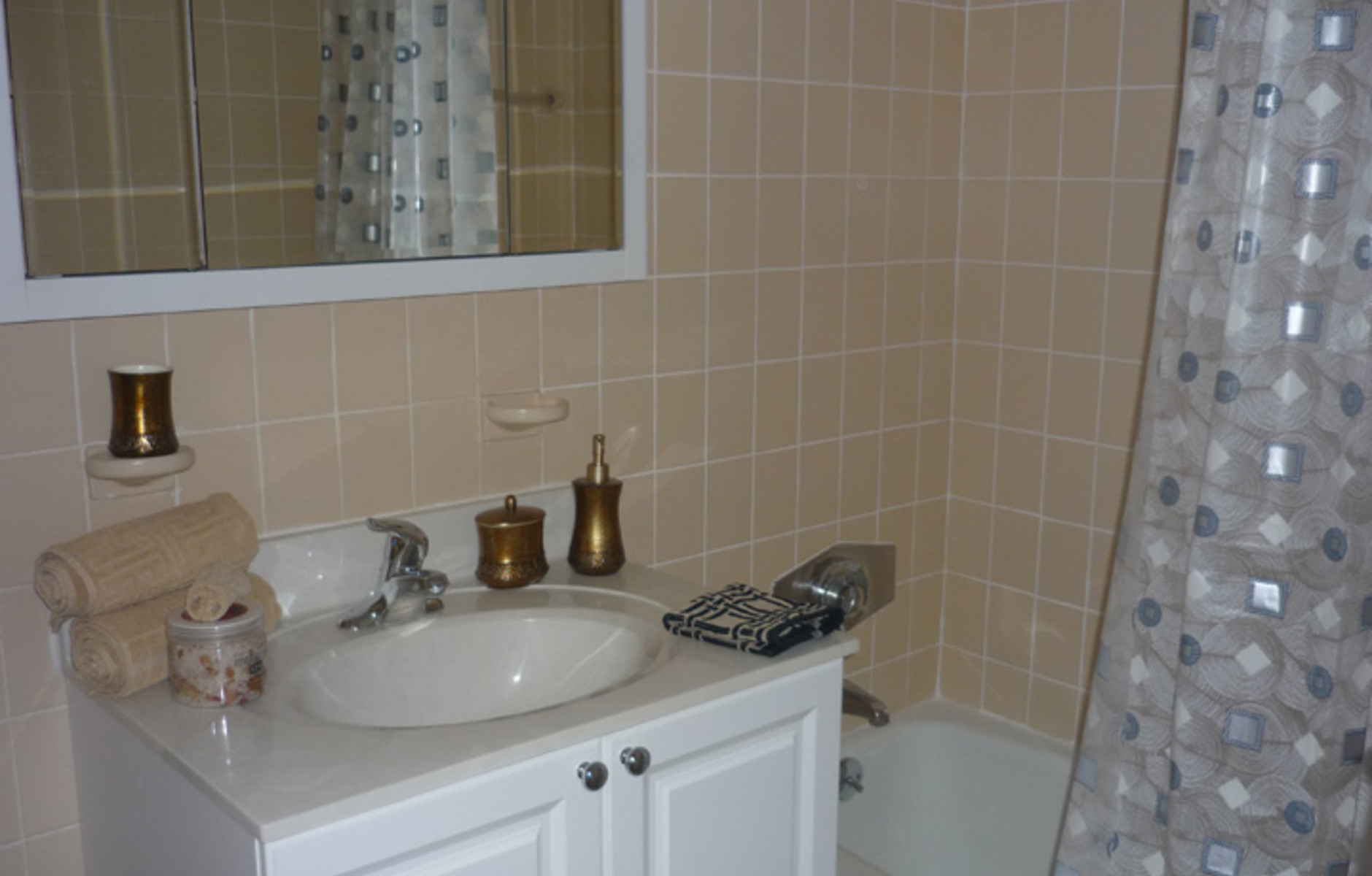 Bathroom: The Garden