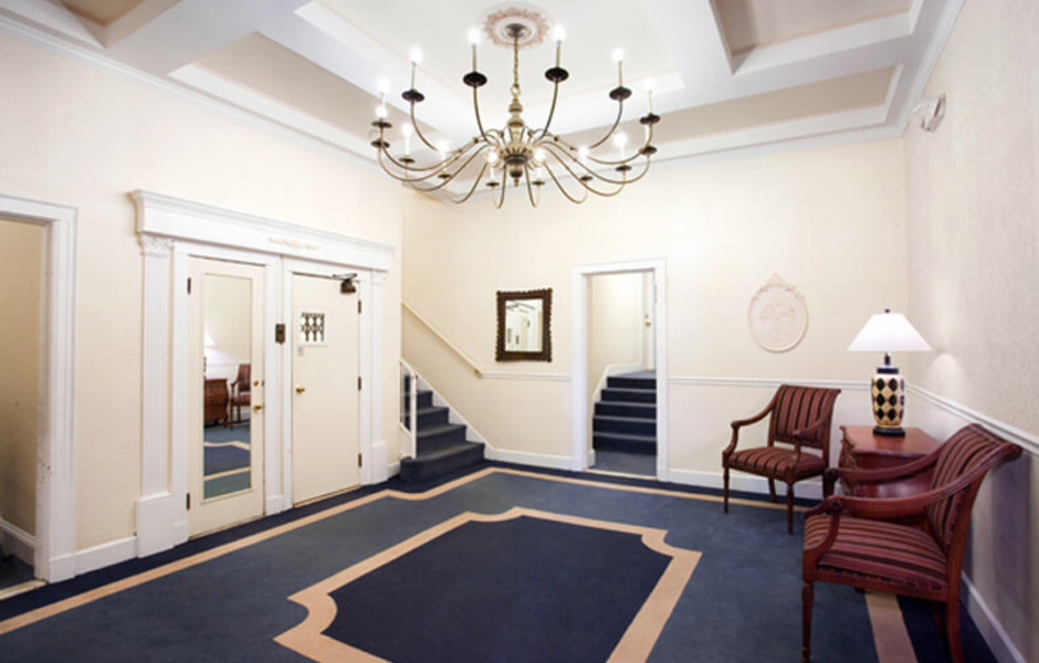 Kilsyth Hall - Foyer