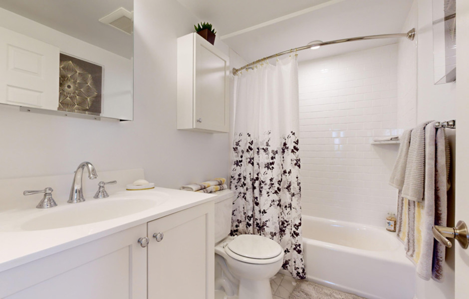 Waterfall Hills at Canton - Apartment Home Bathroom