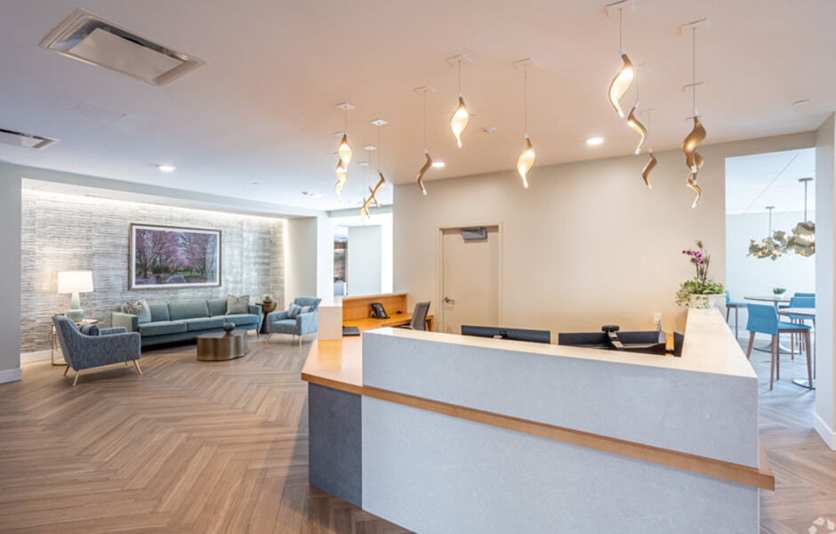 The Franklin at Hancock Village - Concierge