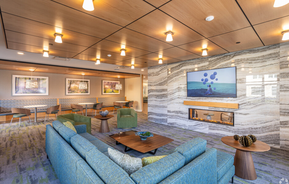 The Franklin at Hancock Village - Lobby