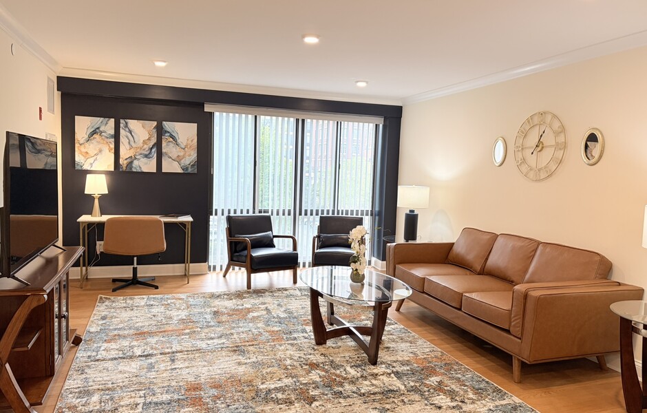Regency Plaza Providence RI - Corporate Living Room